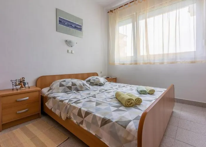 With Parking Space Lopar, Rab - 18388 Apartamento Lopar