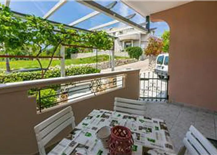 Apartamento With Parking Space Lopar, Rab - 18388 Lopar