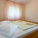 Apartament With Parking Space Lopar, Rab - 18388 *
