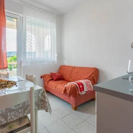 Apartman With A Parking Space Lopar, Rab - 18388