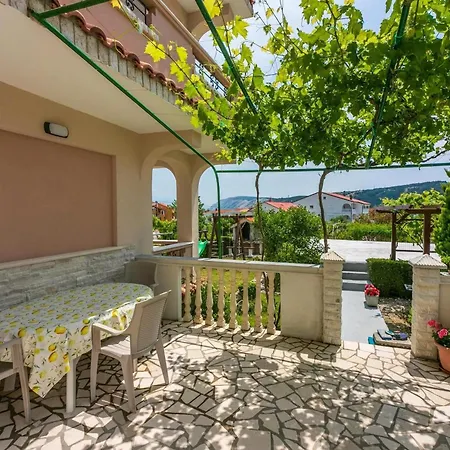 With Parking Space Lopar, Rab - 18388 Appartamento *