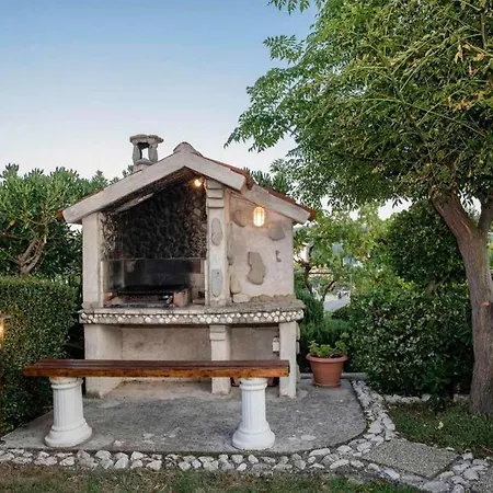 Appartamento With Parking Space Lopar, Rab - 18388